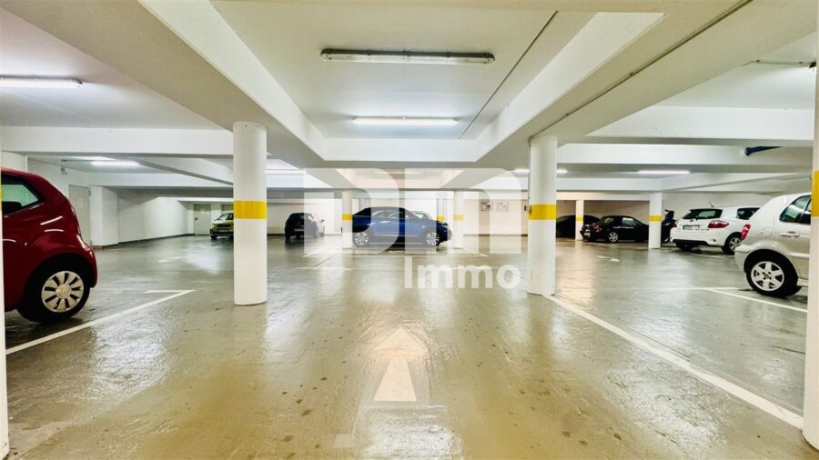 Exklusives Penthouse-Juwel mit 360 Grad Panorama-Dachterrasse in Baunatal-Großenritte - Tiefgarage